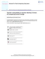 Teacher vulnerability in teacher identity in times of unexpected social change